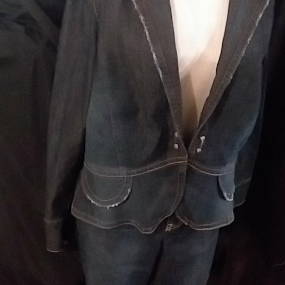 Suit